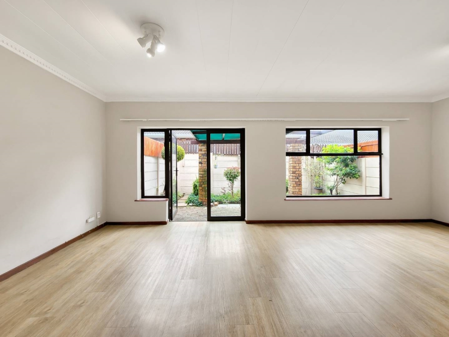 3 Bedroom Property for Sale in Tokai Western Cape